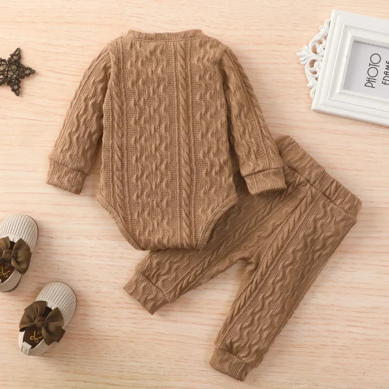 WarmLeaf Newborn Outfit