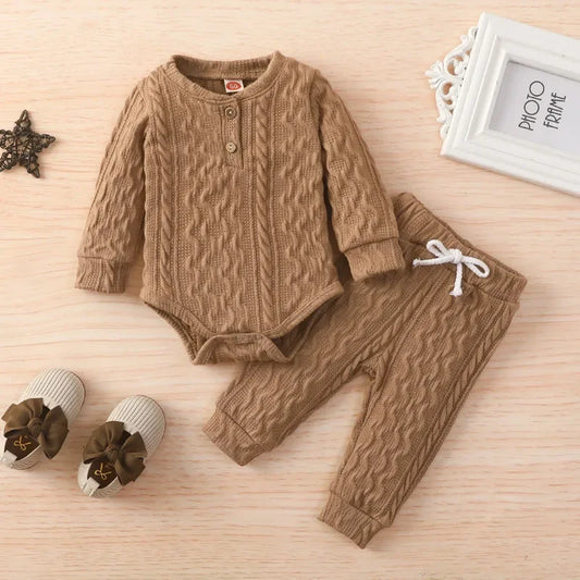 WarmLeaf Newborn Outfit