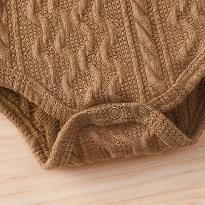 WarmLeaf Newborn Outfit